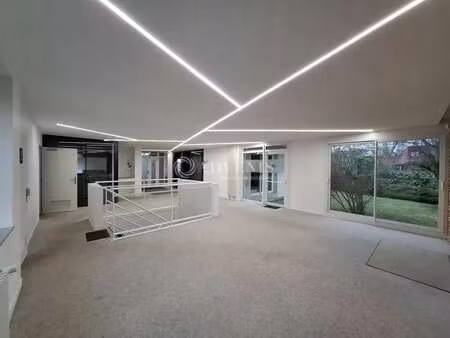 location bureaux 550 m²