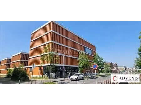 location bureaux 100 m² à 2 486 m²