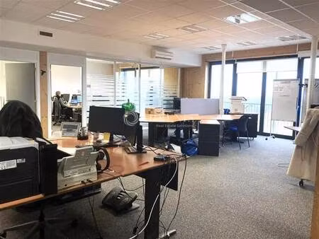 location bureaux 60 m² à 2 519 m²