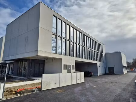 location bureaux 363 m² à 1 281 m²