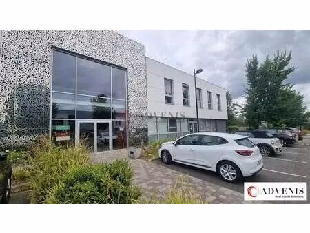 location bureaux 337 m² à 686 m²