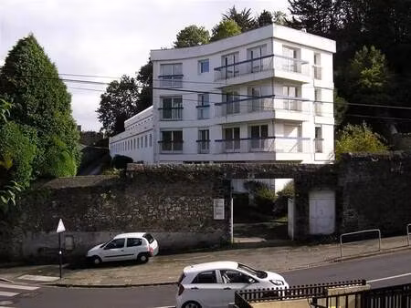 location bureaux 234 m² à 1 010 m²