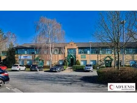 location bureaux 14 m² à 68 m²