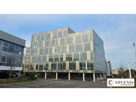 location bureaux 118 m² à 2 817 m²