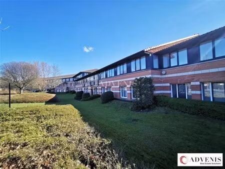 location bureaux 506 m² à 1 727 m²