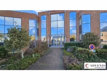 location bureaux 91 m² à 1 306 m²