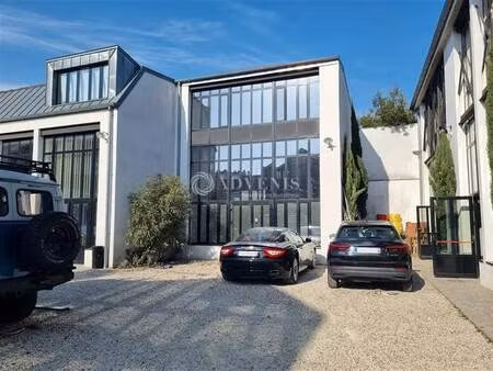 location bureaux 64 m² à 227 m²