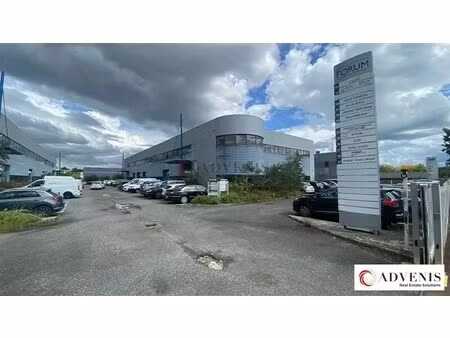 location bureaux 35 m² à 1 584 m²