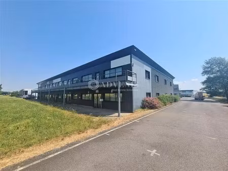 location bureaux 200 m² à 755 m²