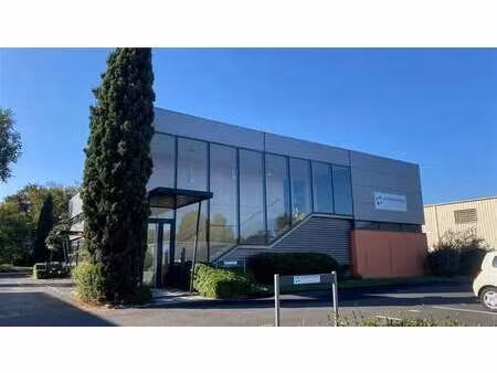 location bureaux 85 m²