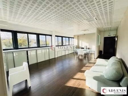 location bureaux 158 m²