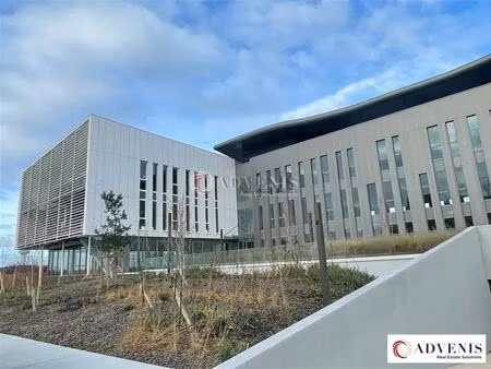 location bureaux 612 m²