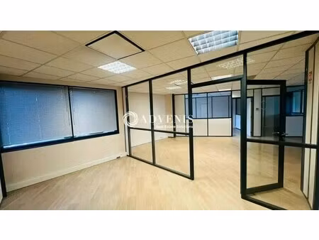 location bureaux 80 m² à 364 m²