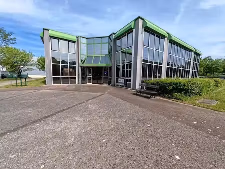 location bureaux saint-thibault-des-vignes 77400 206m²