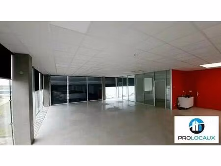 location bureaux 70 m² à 363 m²