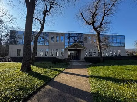 location bureaux 1 839 m²