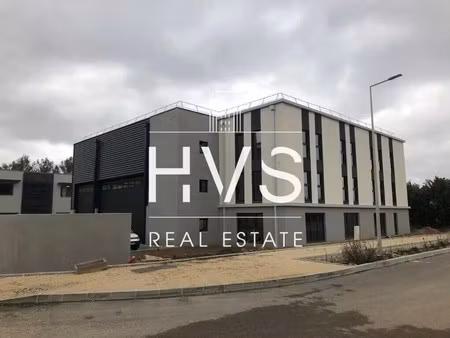 location bureaux 101 m²