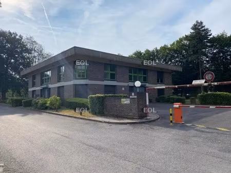 location bureaux 167 m²