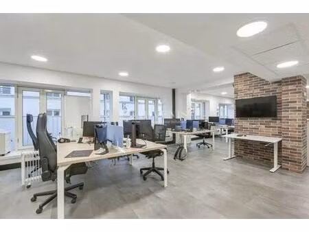 location bureaux 278 m² à 859 m²