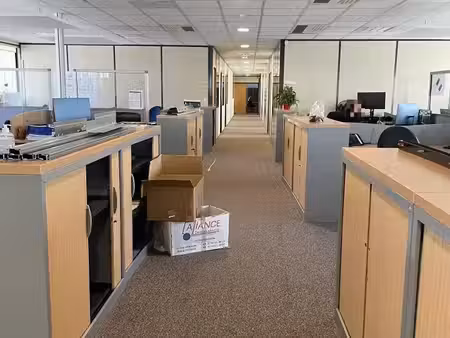 location bureaux poissy 78300 129m² à 1451m²