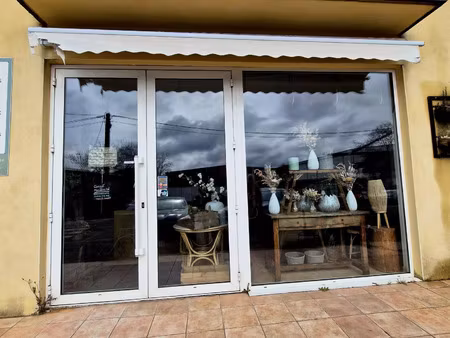 location commerce 80 m² à alès (30100)