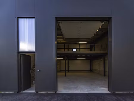 location commerce 185 m² à deyme (31450)