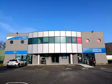 location bureaux 140 m²