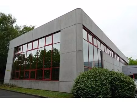 location bureaux 281 m² à 628 m²