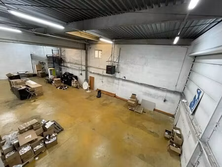 location local d’activités villejuif 94800 852m²
