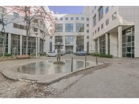location bureaux 206 m² à 5 763 m²