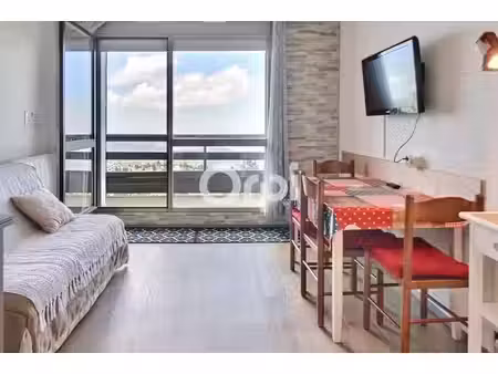 à vendre : studio avec balcon au pied des pistes et vue vallée – idéal investissement
