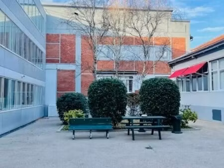 location bureaux 149 m² à 382 m²