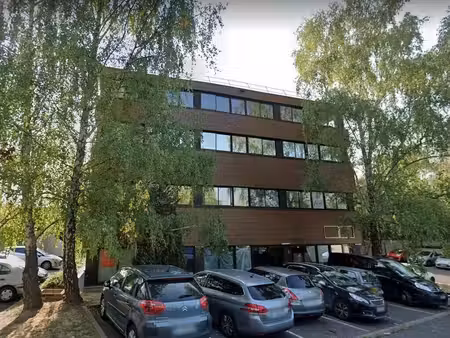 location bureaux 28m² à 1693m²