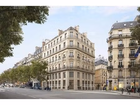 location bureaux 700 m² à 1 814 m²