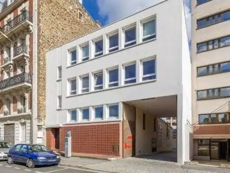 location bureaux 128 m² à 265 m²