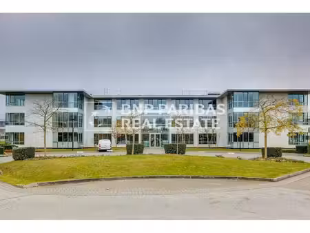 location bureaux voisins-le-bretonneux 78960 391m² à 396m²