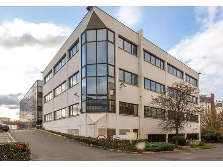 location bureaux 203 m²