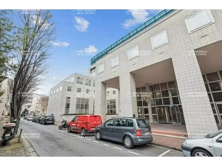 location bureaux 90 m² à 685 m²