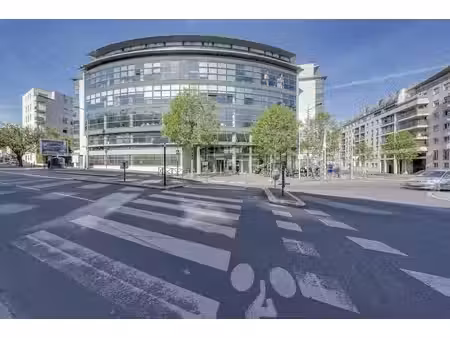 location bureaux 148m² à 3987m²