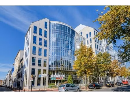 location bureaux 66 m² à 1 099 m²