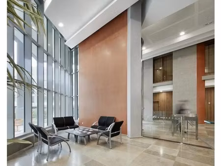 location bureaux 511 m² à 10 164 m²