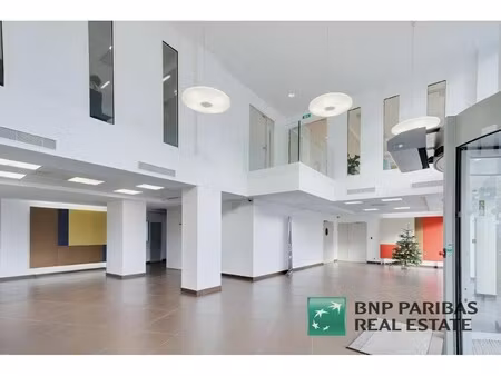 location bureaux 322 m² à 4 289 m²