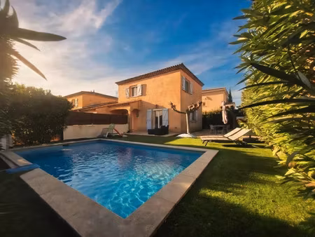 vente maison 5 pièces 104 m² castries (34160)