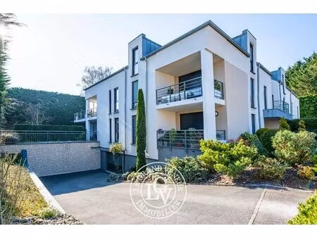 fontainebleau - élégant appartement de 93m2 avec terrasse  jardin et stationnement privati