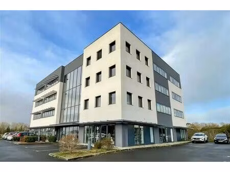 location bureaux 14 m² à 46 m²