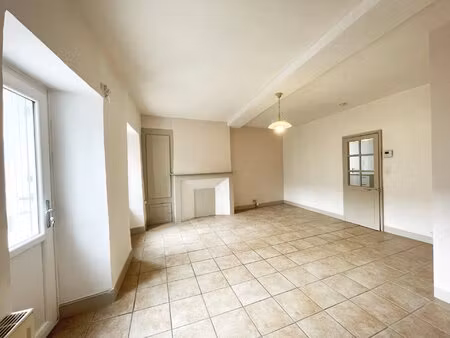 location maison 2 pièces 44m² le may sur evre 49122