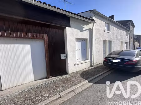 maison de village à maillezais (85420)
