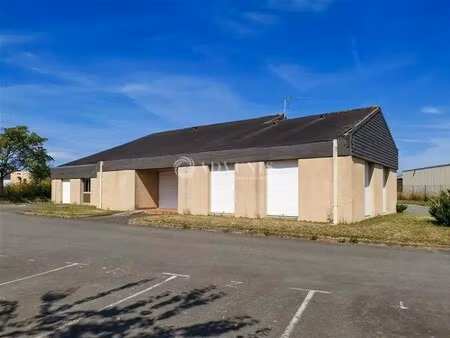 location local d'activités 620 m²