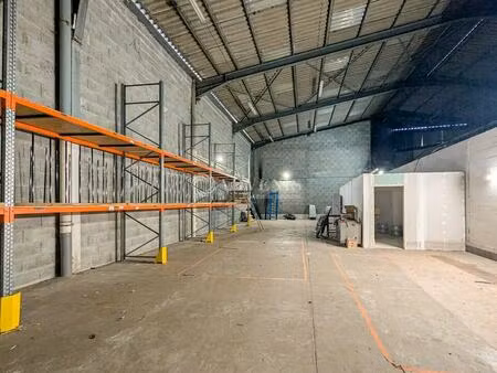 location local d’activités saint malo 35400 200m²