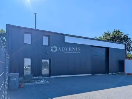 location local d'activités 365 m²